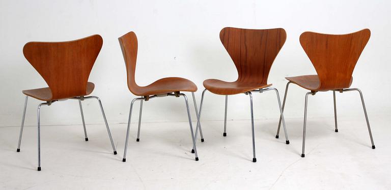 STOLAR, 4 st, "Sjuan", Arne Jacobsen, Fritz Hansen.