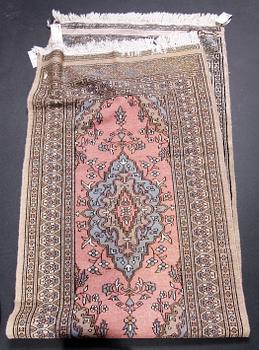 GALLERIMATTA, orientalisk, 256 x 80.