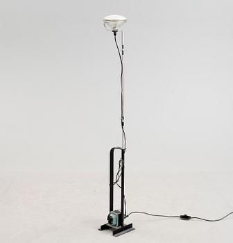 GOLVLAMPA, "Toio", Achille Castiglione & Pier Giacomo Castiglione, Flos, Italien, formgiven 1962.