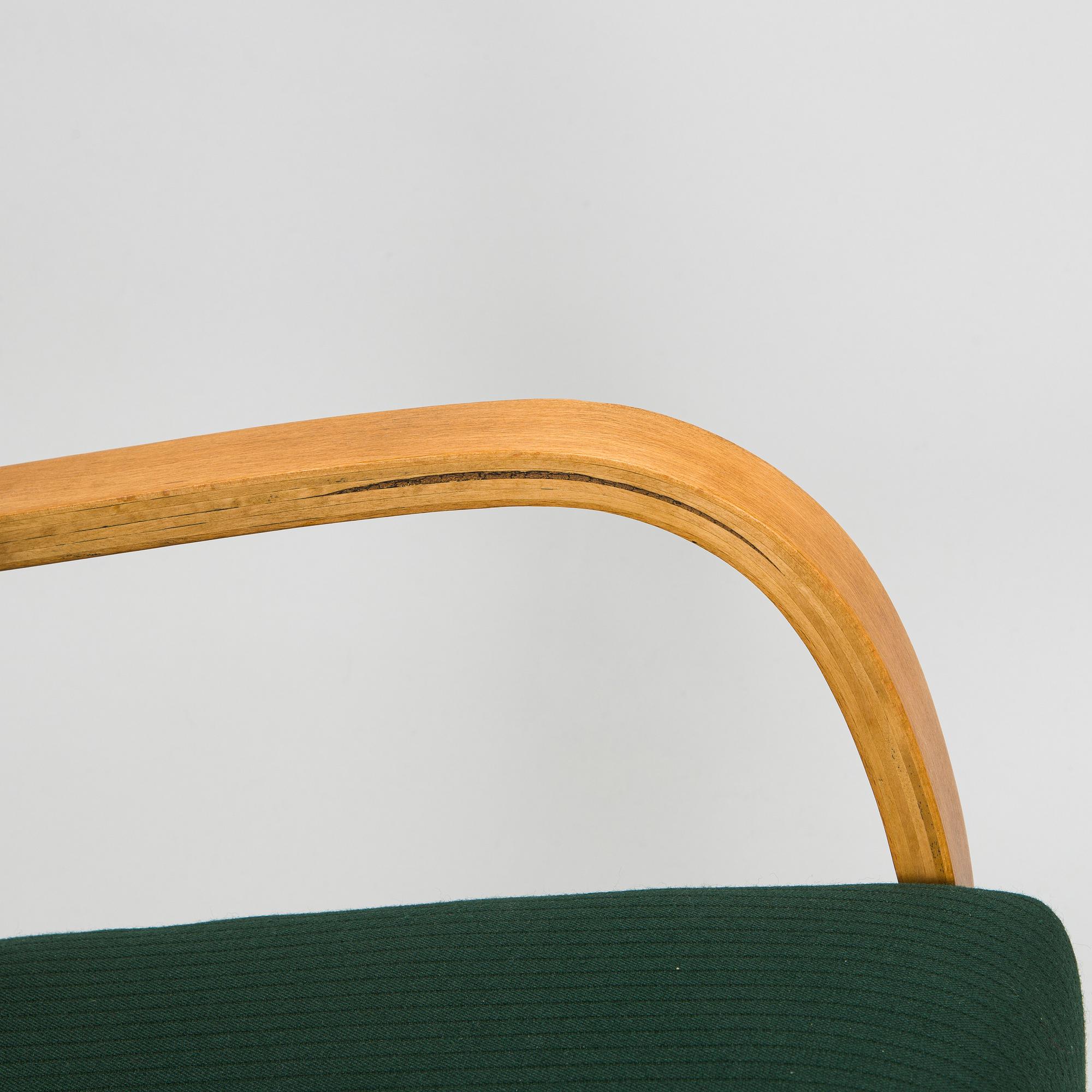 Alvar Aalto, fåtölj, modell 34 för O.Y. Huonekalu- ja Rakennustyötehdas A.B. tidigt 1930-tal.