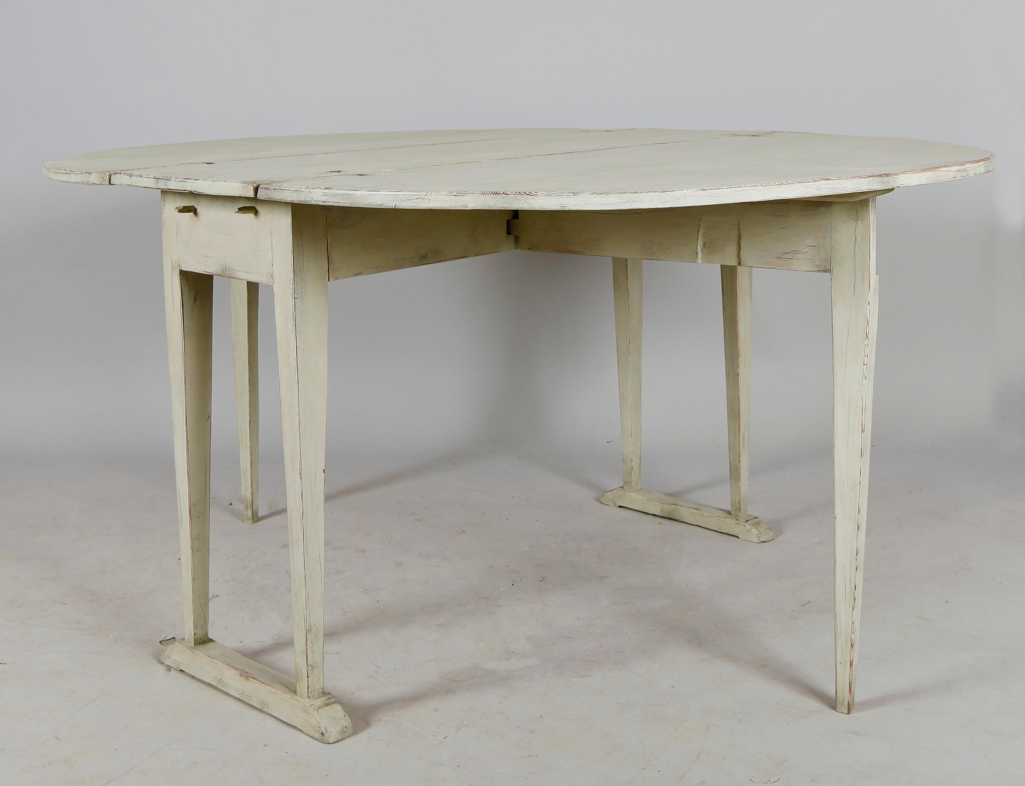 SLAGBORD, sengustavianskt, tidigt 1800-tal.