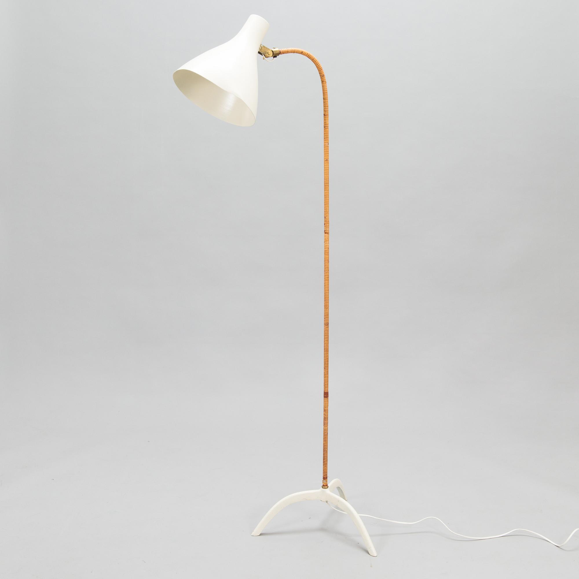 Paavo Tynell, golvlampa, Idman 1900-talets mitt.