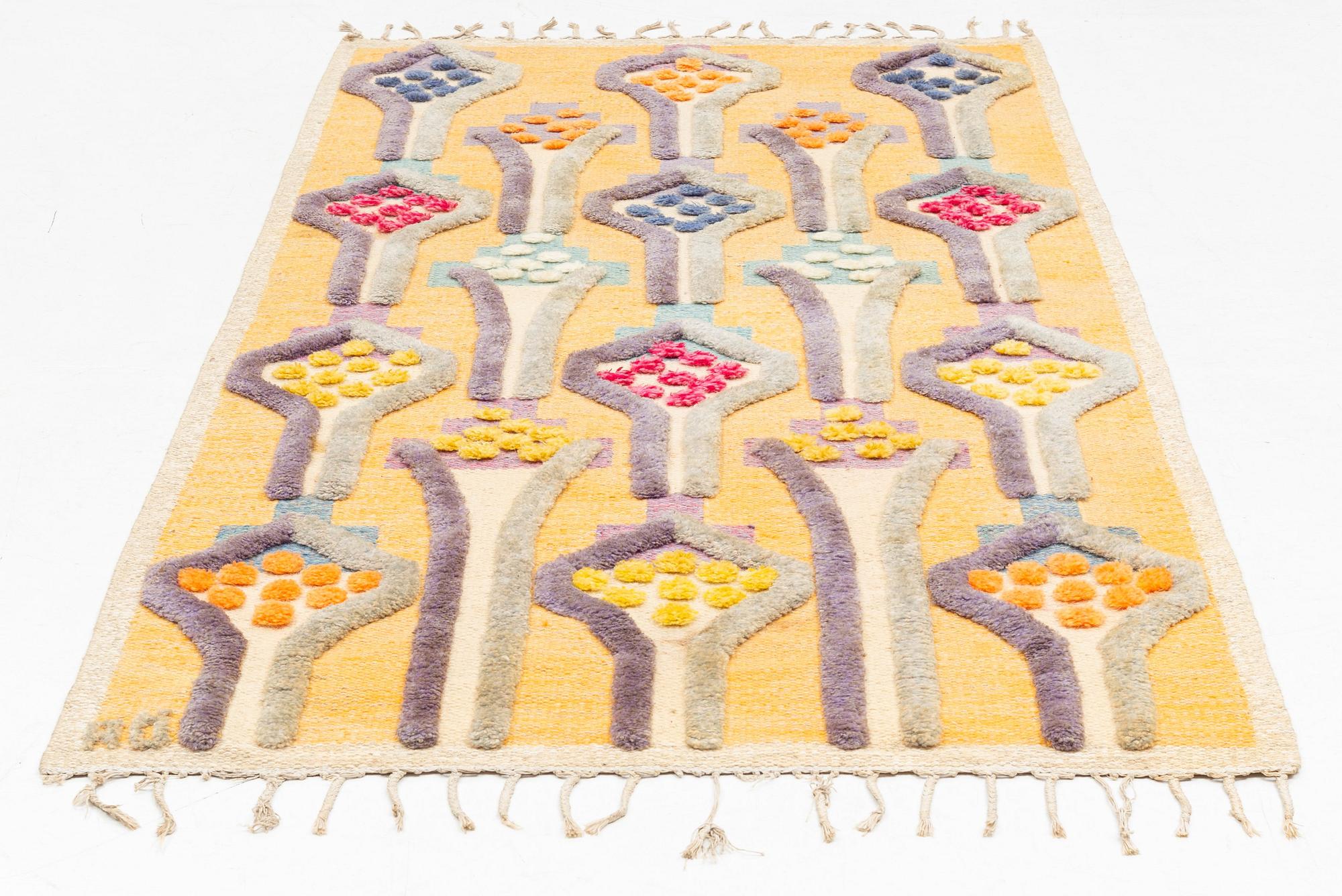 Agda Österberg, matta, reliefflossa, ca 238 x 117 cm, signerad AÖ.