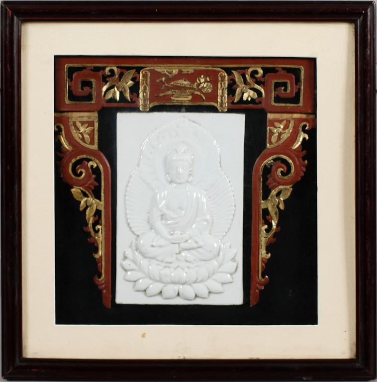 TAVLA, porslinsrelief, Kina, 1900-tal.