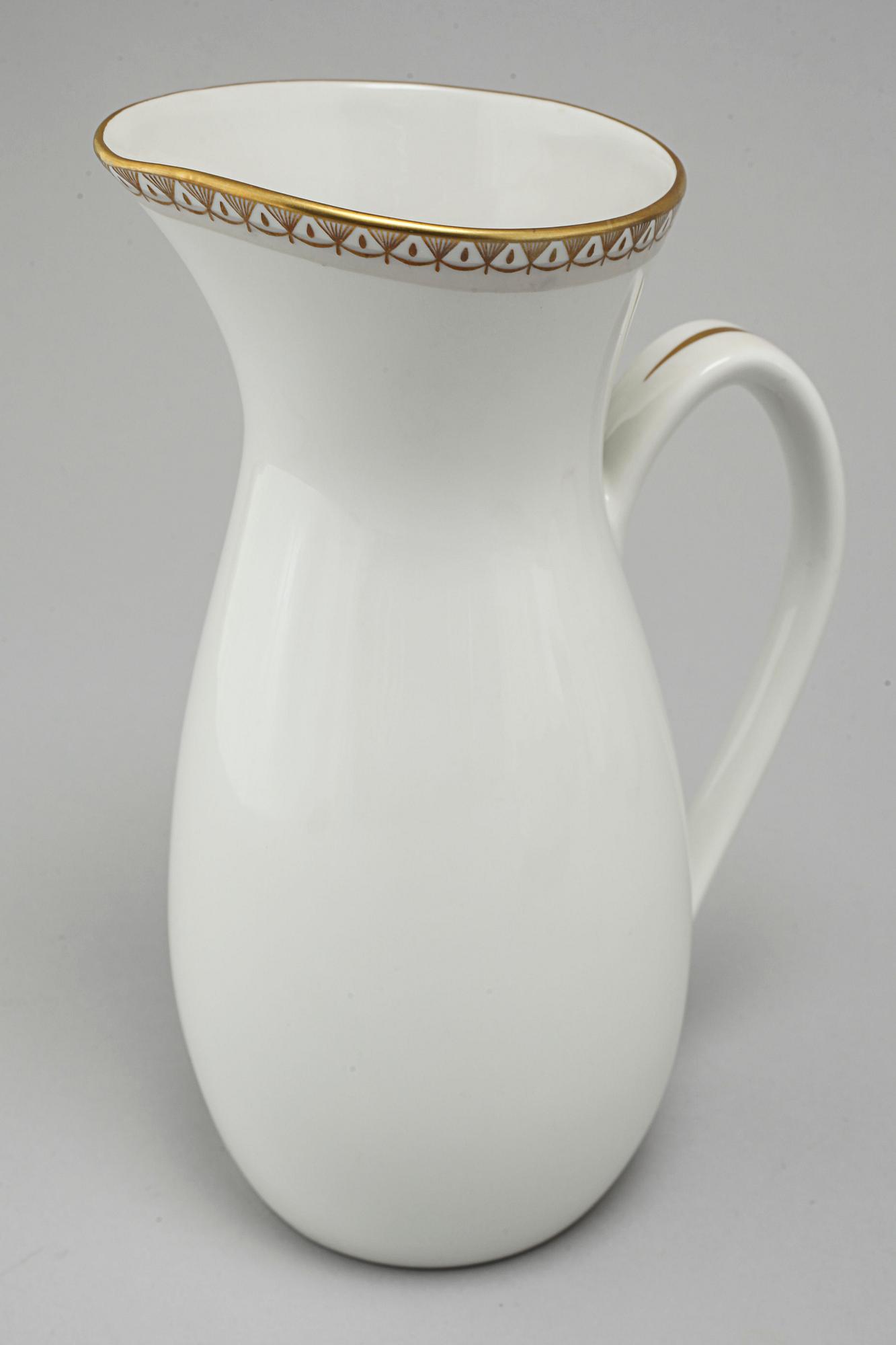 A set of porcelain tableware of 68 pcs, "Sparta" by Rörstrand, in production between 1958 and 1967.