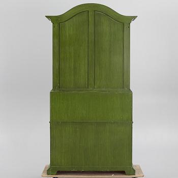 A Rococo style display cabinet, second half of the 20th Century.