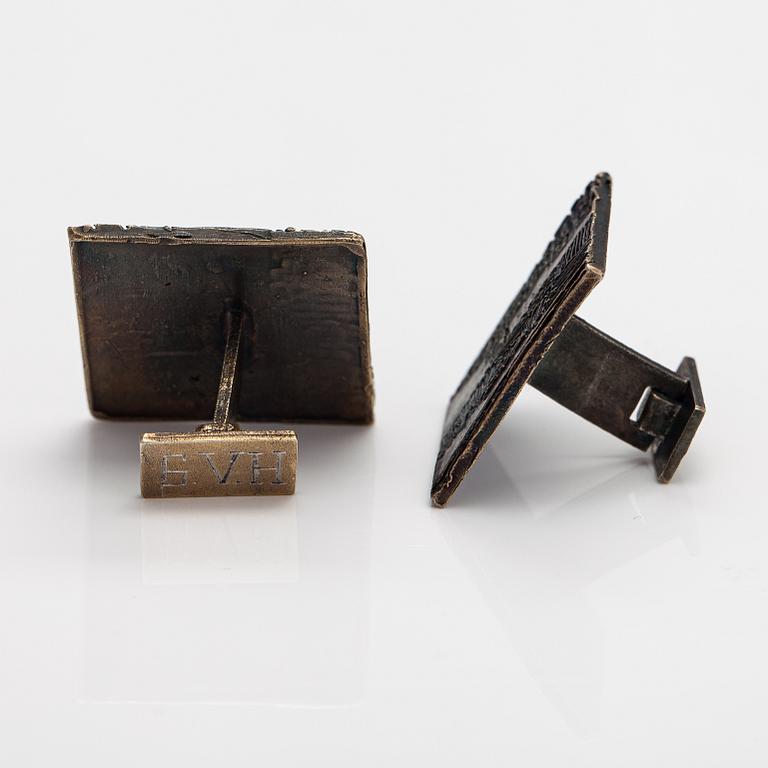 Björn Weckström, A pair of silver cufflinks. Galerie Björn Weckström, Helsinki 1963.