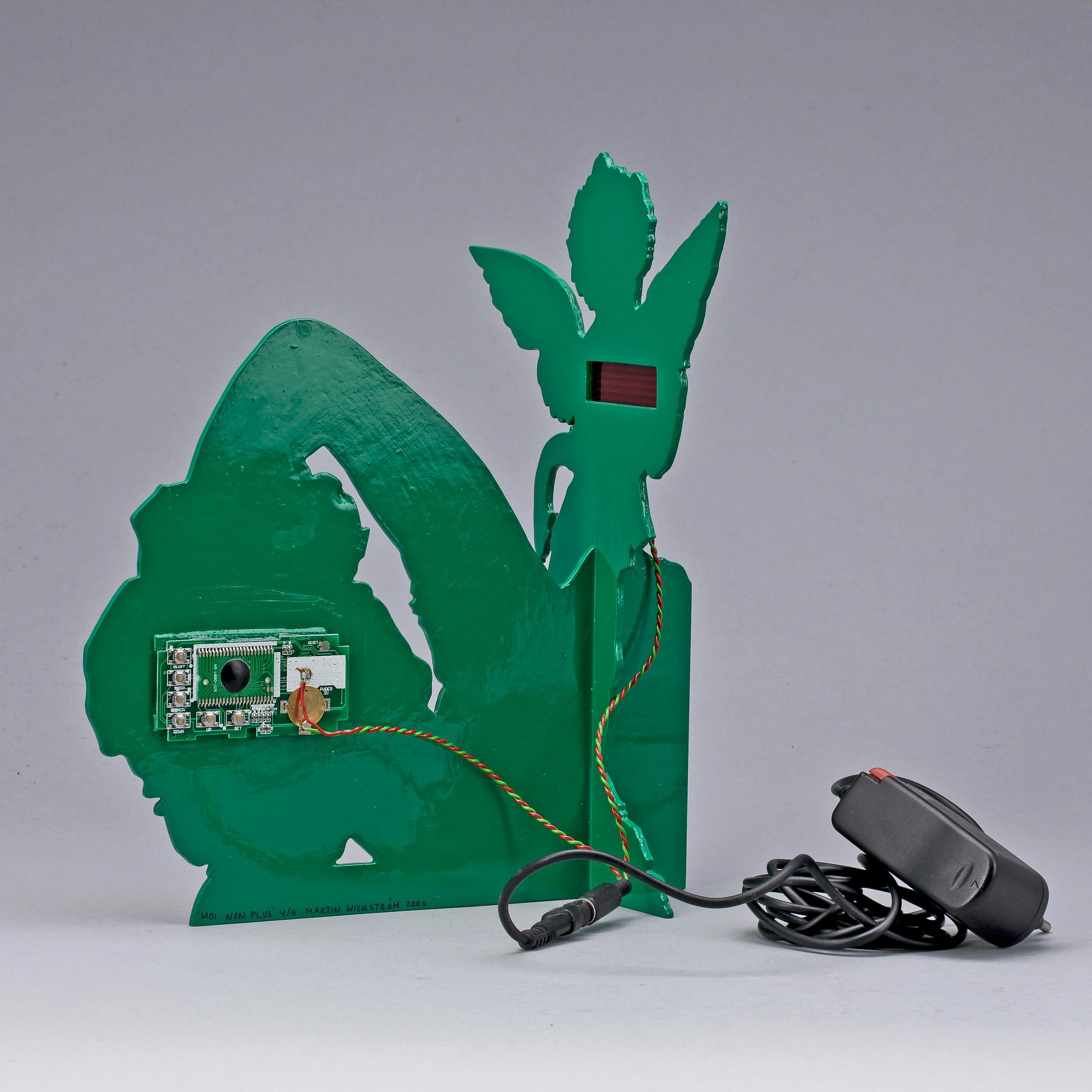 MARTIN WICKSTRÖM, objekt, bemålat trä. Sign o dat 2006. Numr 4/10.