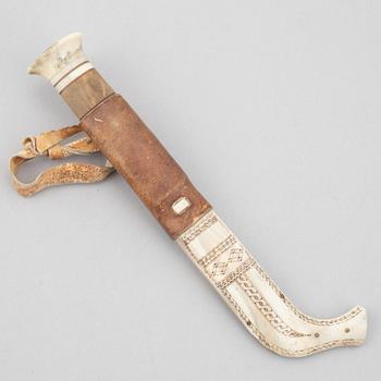 Sigurd Malmfjord, a reindeer horn knife, signed.