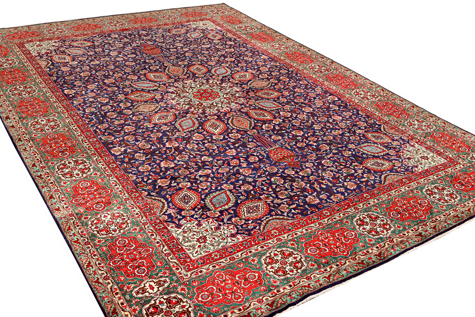 Matta, Kashmar, ca 500 x 348 cm.