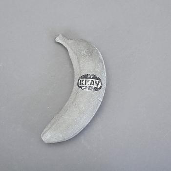 YLVA KULLENBERG, betong och papper, ej signerad.