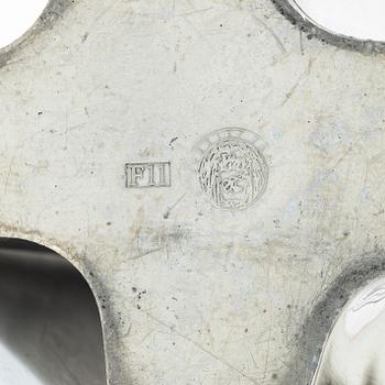 Björn Trägårdh, A 'Wave' vase for Svenskt Tenn, marked F11.