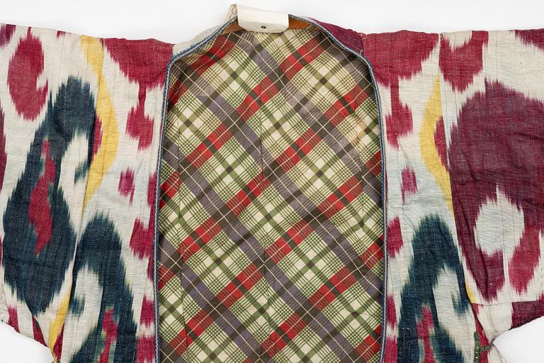 A woman’s Chapan, silk and cotton Ikat, Central Asia, 1880s.
