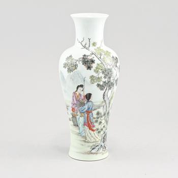 VAS, porslin, Kina, 1900/2000-tal.