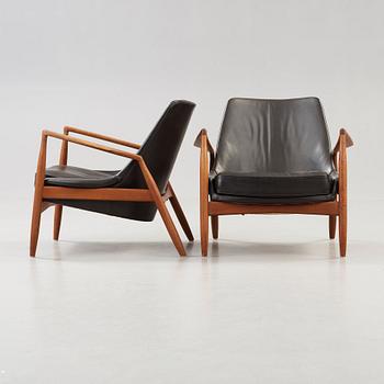 Ib Kofod-Larsen, fåtöljer, ett par "Sälen", Olof Persson Möbler, Jönköping 1950-60-tal.