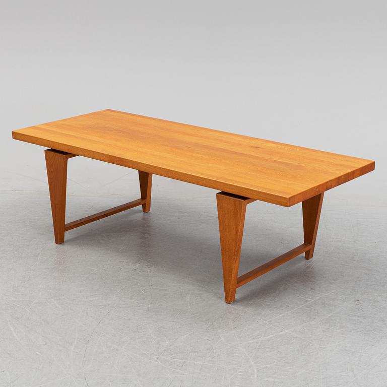 A 1960's oak coffee table by Svante Skogh, Seffle.