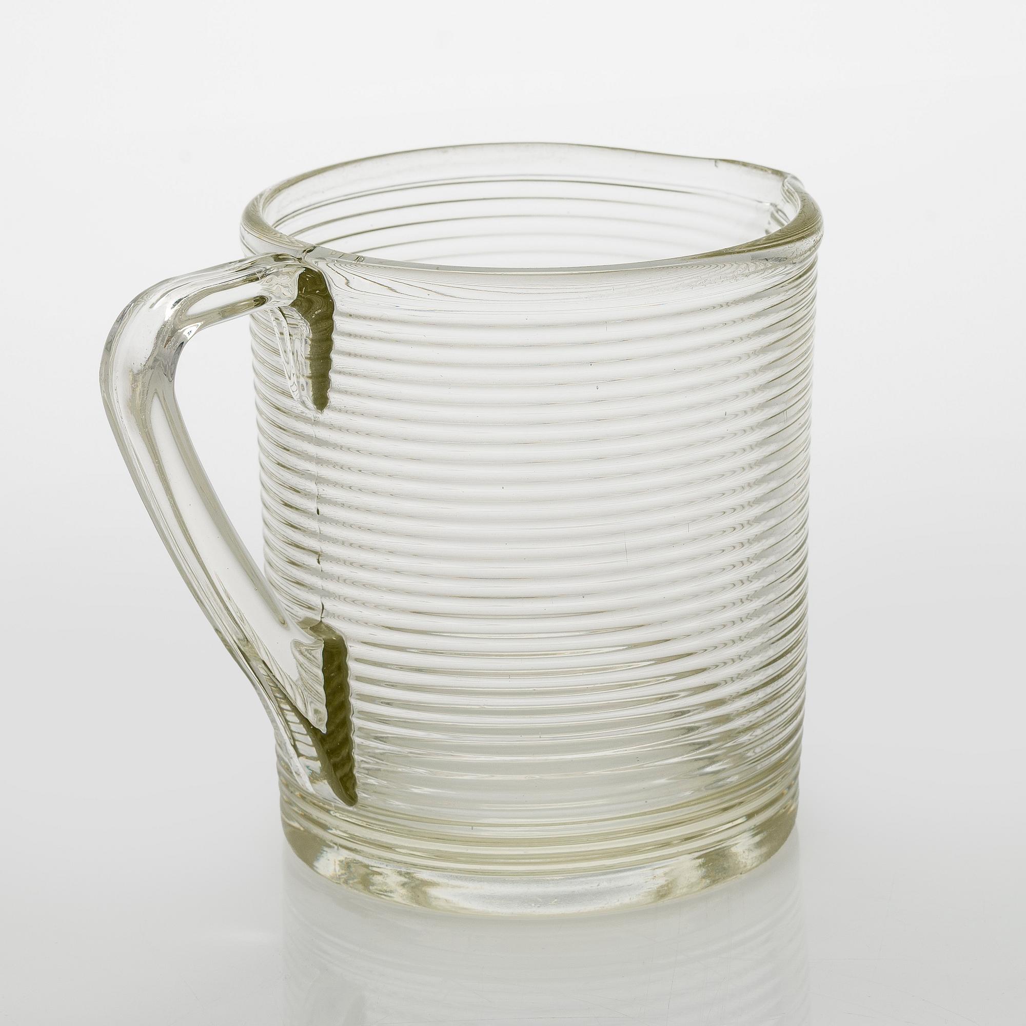 Aino Aalto, kaadin, Karhulan lasitehdas, tuotannossa 1937-1938.