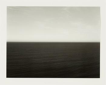 Hiroshi Sugimoto, "Tasman Sea Ngarupupu", 1990.