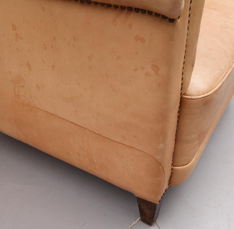 FÅTÖLJER, 1 par, 1900-talets andra hälft.