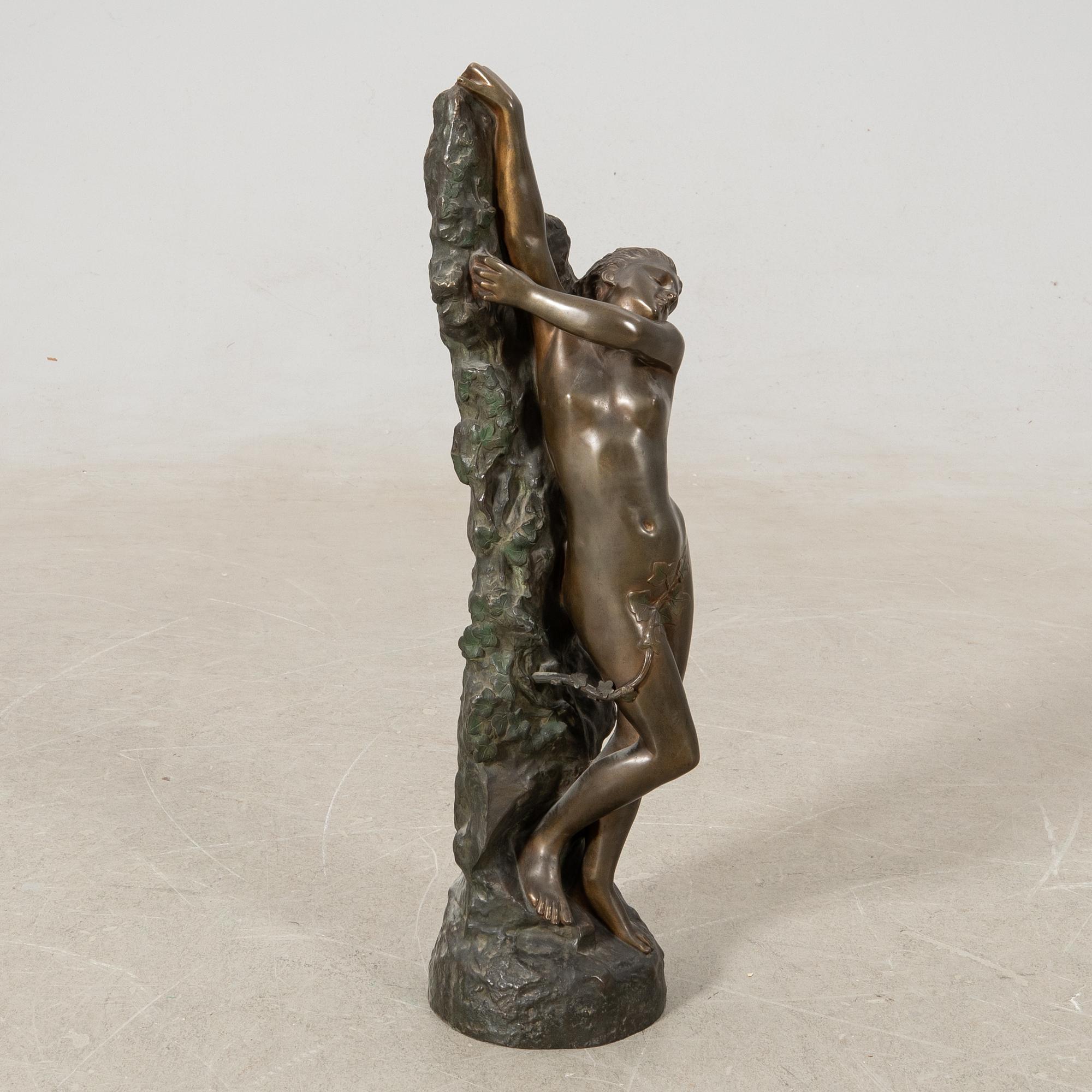 Pierre Marie Ogé, sculpture "The Ivy, I Die or I Attach Myself".