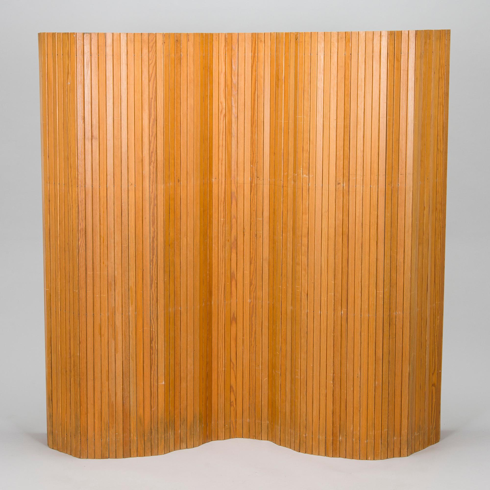 Alvar Aalto, a late 20th century '100' folding screen for O.Y. Huonekalu- ja Rakennustyötehdas A.B.