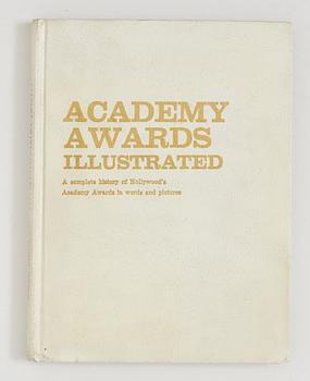 BOOKS, 4 volumes, "Academy Awards Illustrated", "The Frozen Image", "Die James Bond filme", "A.Hitchcock und seine filme".