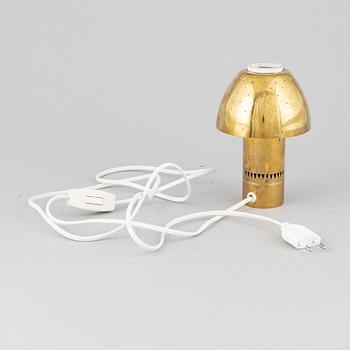 Hans-Agne Jakobsson, a model B221 'Lysina' brass table lamp, Markaryd, Sweden.