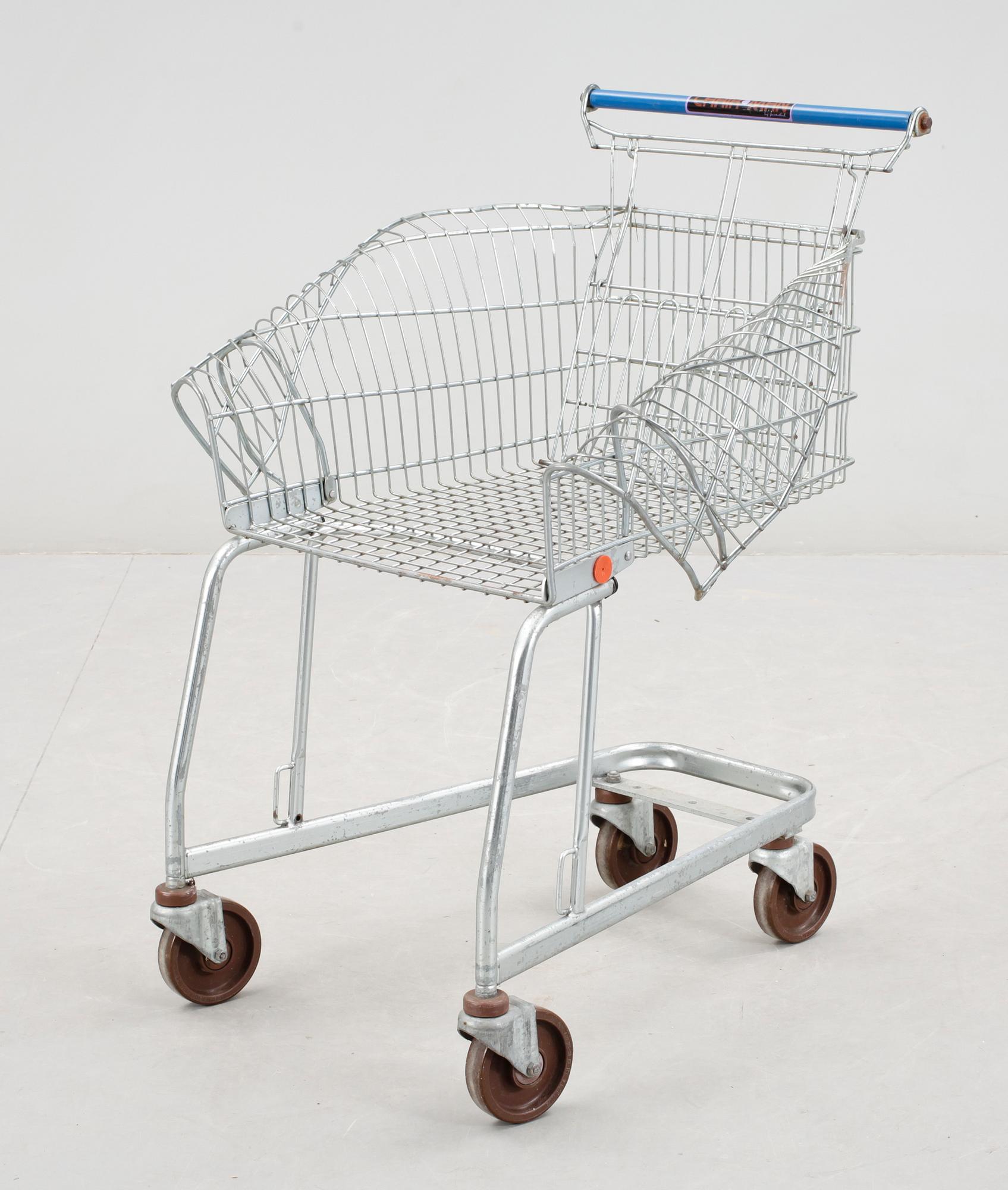 KARMSTOL, återvunnen kundvagn, "Chair man", Permbil, Sverige, 2000-tal.