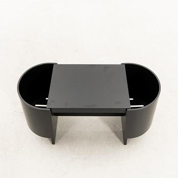 Koishi Futatsumata, bänk "Kiulu" för Artek Finland 2000-tal.