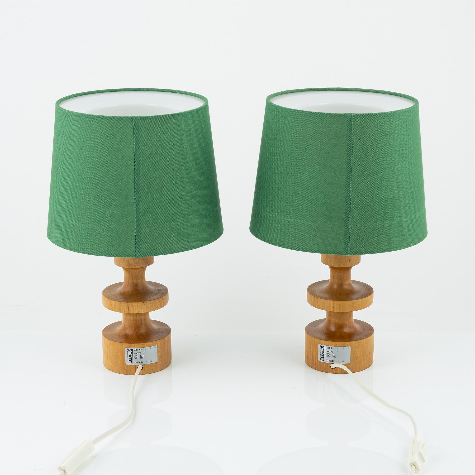 Uno & Östen Kristiansson, a pair of pine 'Flens' table lights, Luxus, Vittsjö.