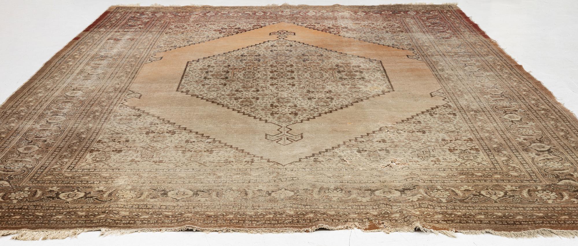 Rug, Tabriz, antique finish, approx. 395 x 275 cm.