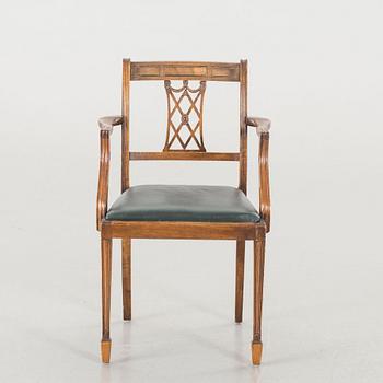 SKRIVBORD med stol England 1900-tal.