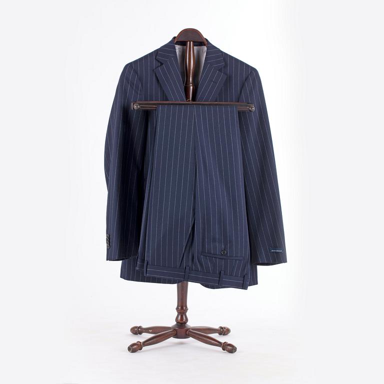 EDUARD DRESSLER, a blue wool suit consisting of jacket and pants. Size 48.