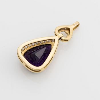 Pendant with earrings, H Stern, gold, amethysts, and brilliant-cut diamonds.