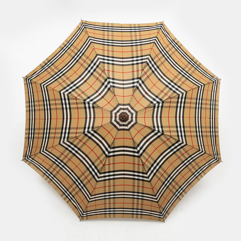 Burberry, umbrella.
