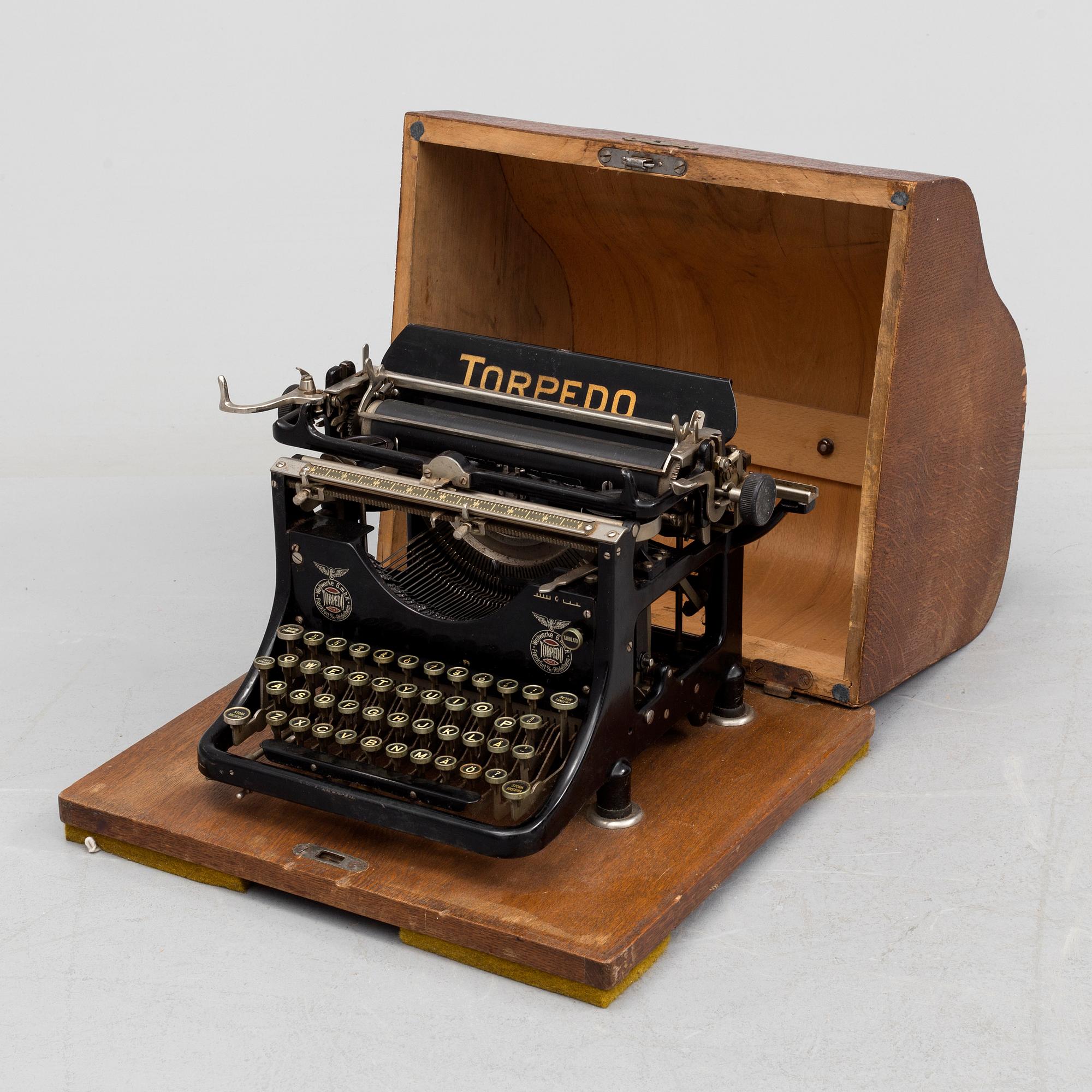 A Torpedo Type writer, first half of the 20th century.
