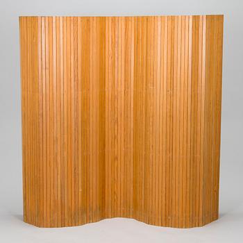 Alvar Aalto, säleseinä, malli 100, O.Y. Huonekalu- ja Rakennustyötehdas A.B.1950-luku.