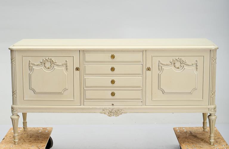 SIDEBOARD, gustaviansk stil, Alsterbro möbeltillverkning, 1900-talets andra hälft.