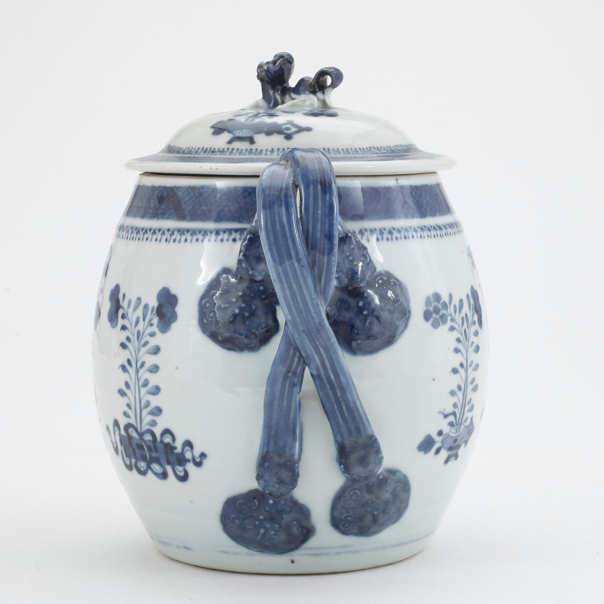 KANNA med LOCK, porslin, Kina, Jiaqing (1796-1820).