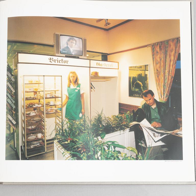 Lars Tunbjörk, bok "Landet utom sig", 1993.