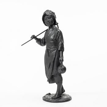 A large Japanese bronze okimono, early 1900s.