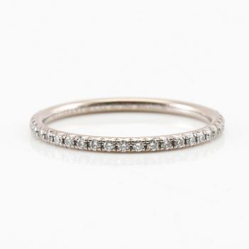 Tiffany & Co, "Metro Ring" full eternity ring in 18K white gold with round brilliant-cut diamonds.