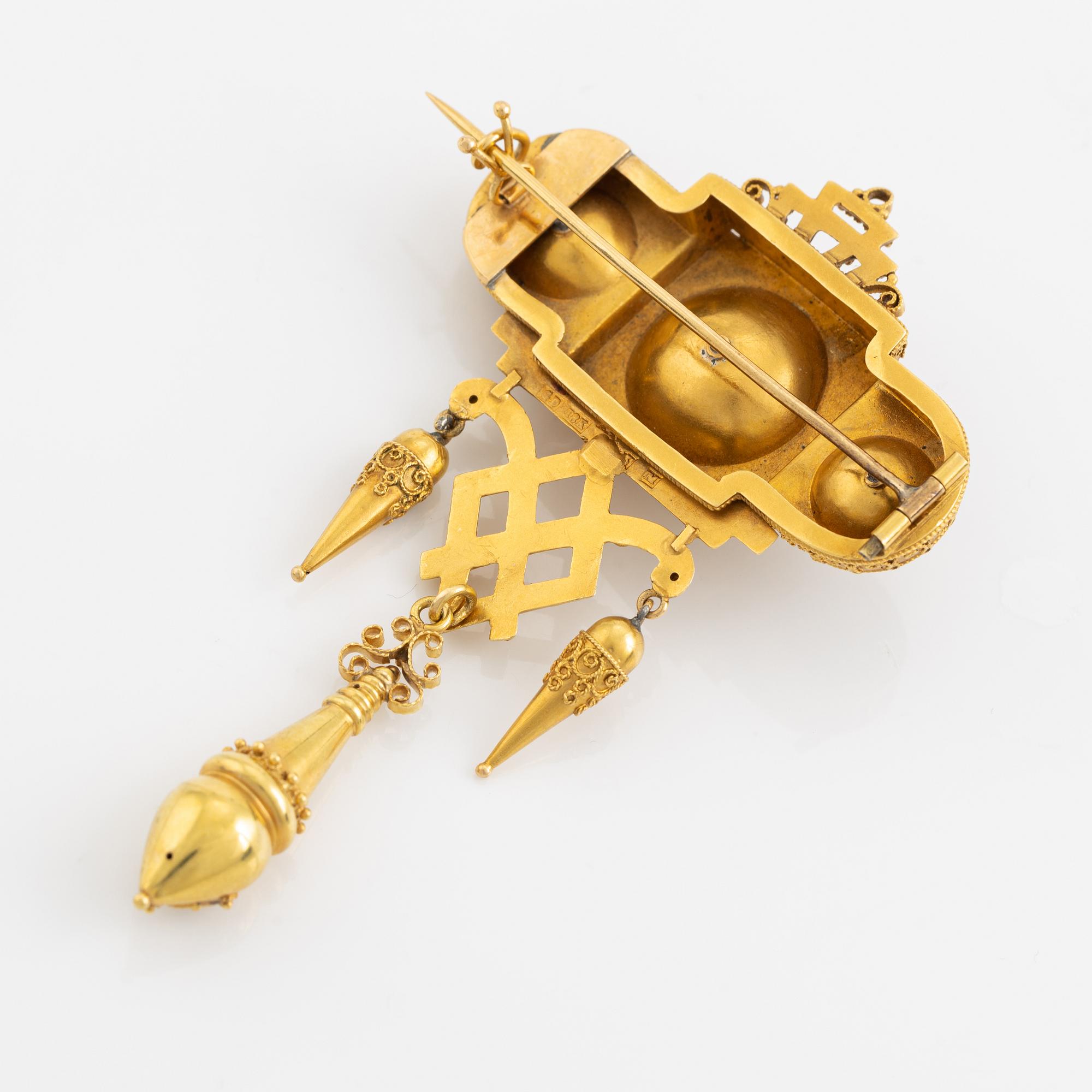 Gustaf Dahlgren & Co, brooch and pair of earrings, gold with pearls, circa 1870's.