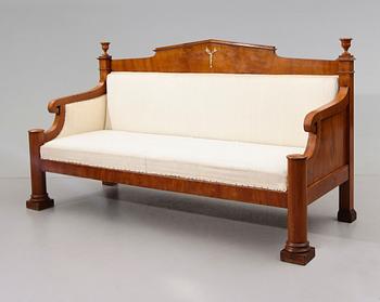 SOFFA, Baltikum, empire, 1800-talets första hälft.
