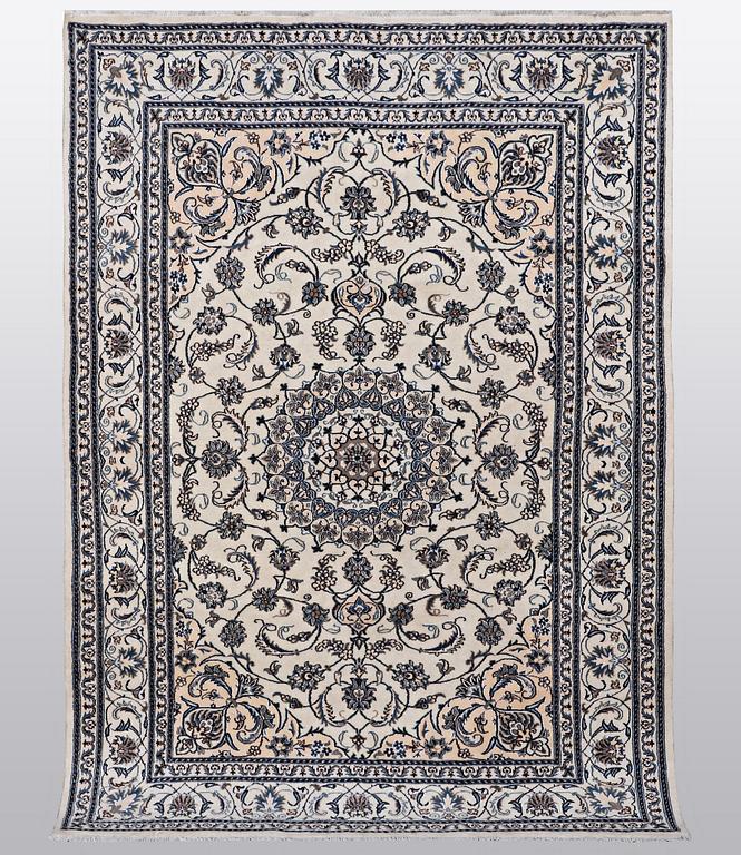 Matta, Nain 9 Laa, part silk, ca 310 x 203 cm.