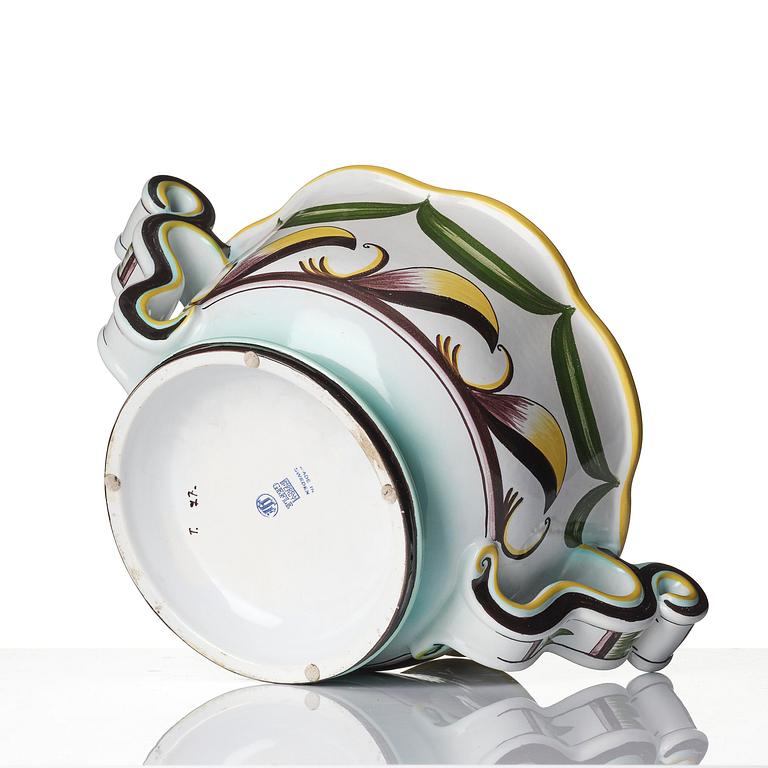 Arthur Percy, a Swedish Grace lidded creamware bowl, Gefle Porcelain Factory, Sweden, 1920s-30s.