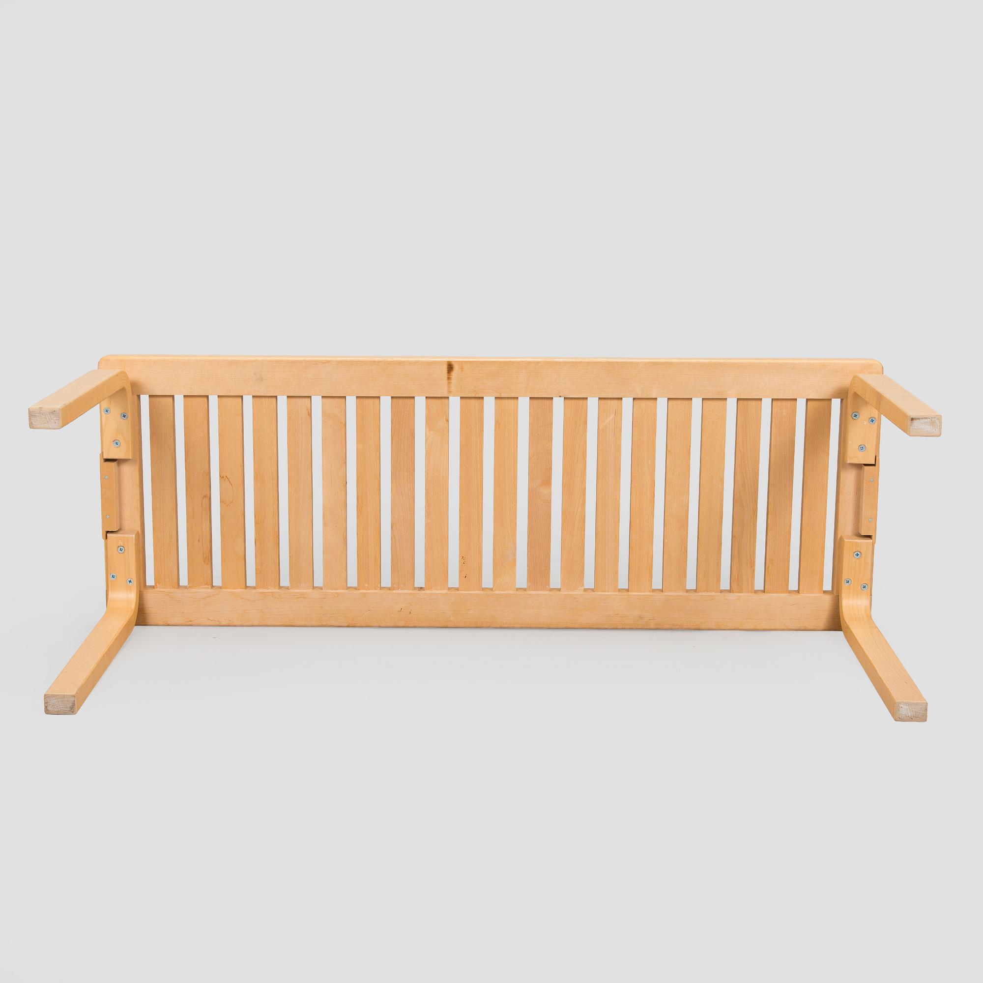 Alvar Aalto, bänk, modell 153A, Artek 1990-tal.