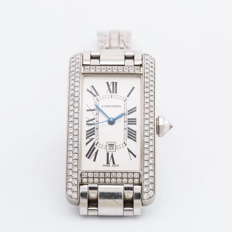 CARTIER Tank Américaine, 18K whitegold w brilliant-cut diamonds approx 1,5 ct,  41,6 x 22,6 mm, mechanical movement.