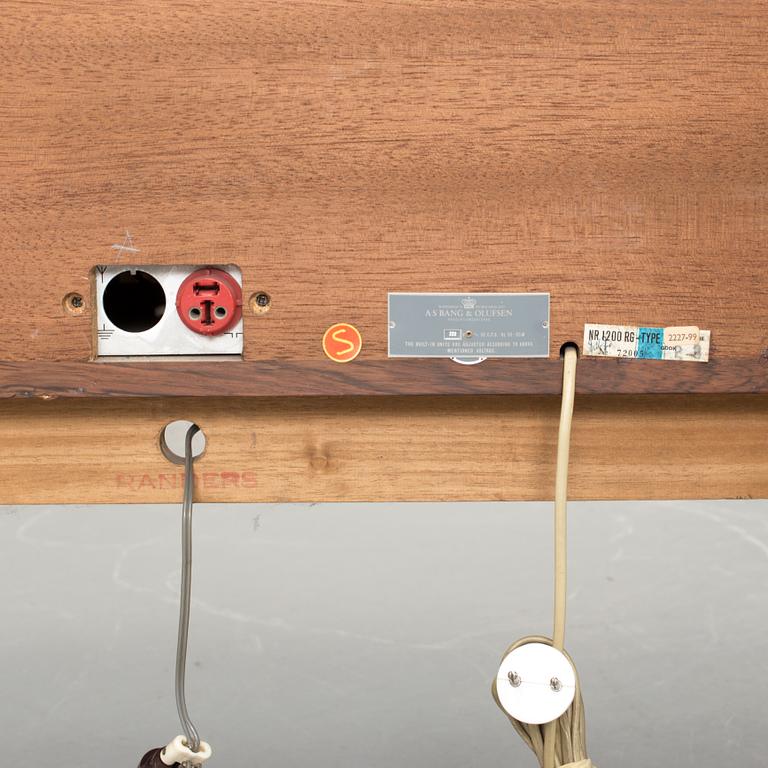MUSIKMÖBEL, Beomaster 1200 RG Type 2226, Bang & Olufsen. 1965.