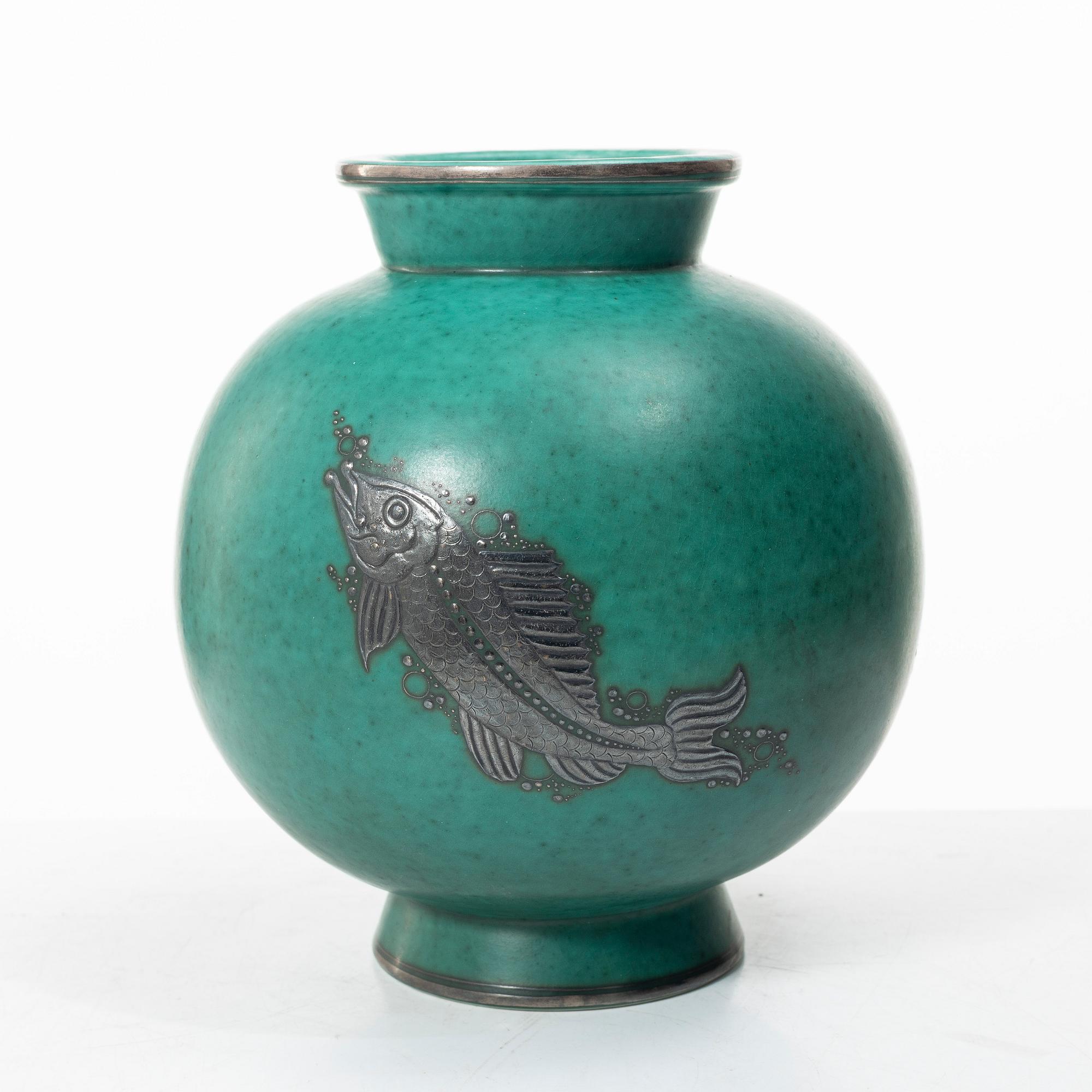 Wilhelm Kåge, an 'Argenta' vase, Gustavsberg.